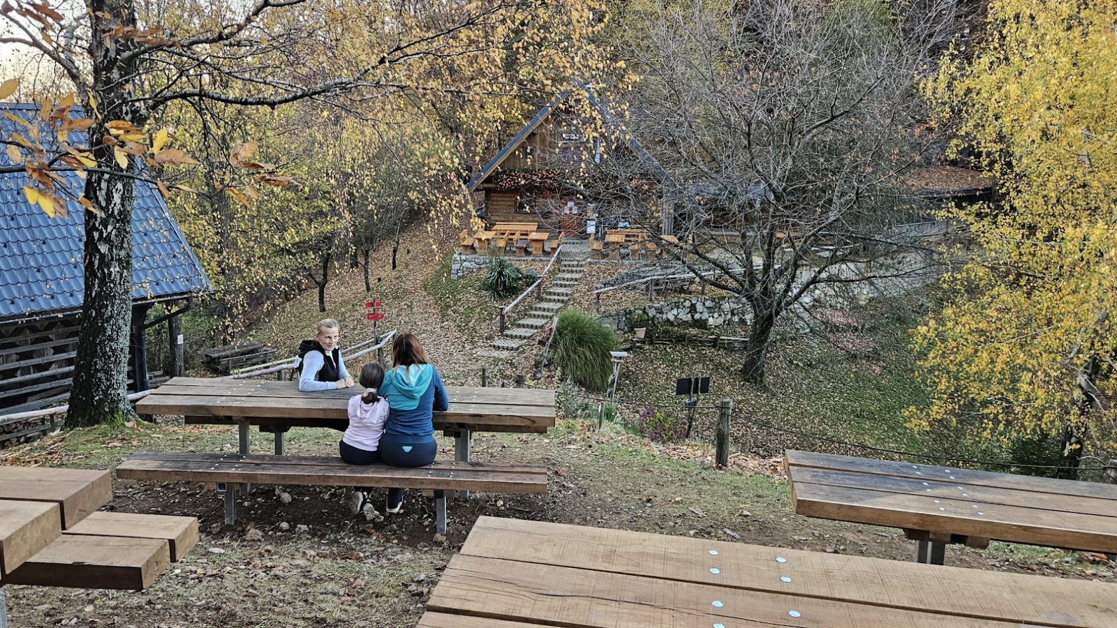 Nove klopi na Pečovniški koči